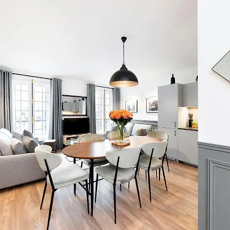 Апартаменты Livinparis - Luxury 2 Bedrooms Centre Pompidou *