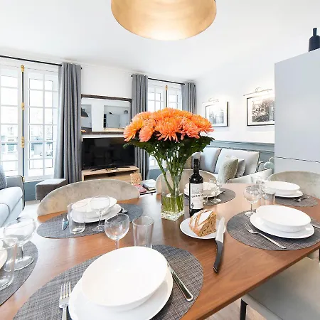 Livinparis - Luxury 2 Bedrooms Centre Pompidou Apartment