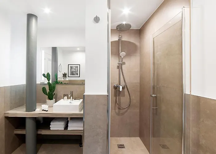 Livinparis - Luxury 2 Bedrooms Centre Pompidou * Paris
